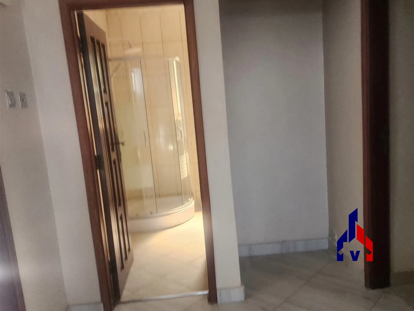 Town House for rent in Muyenga Kampala