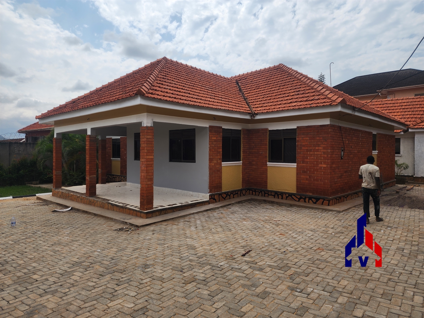 Bungalow for rent in Muyenga Kampala