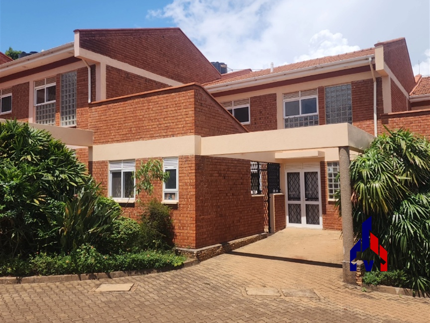 Villa for rent in Muyenga Kampala