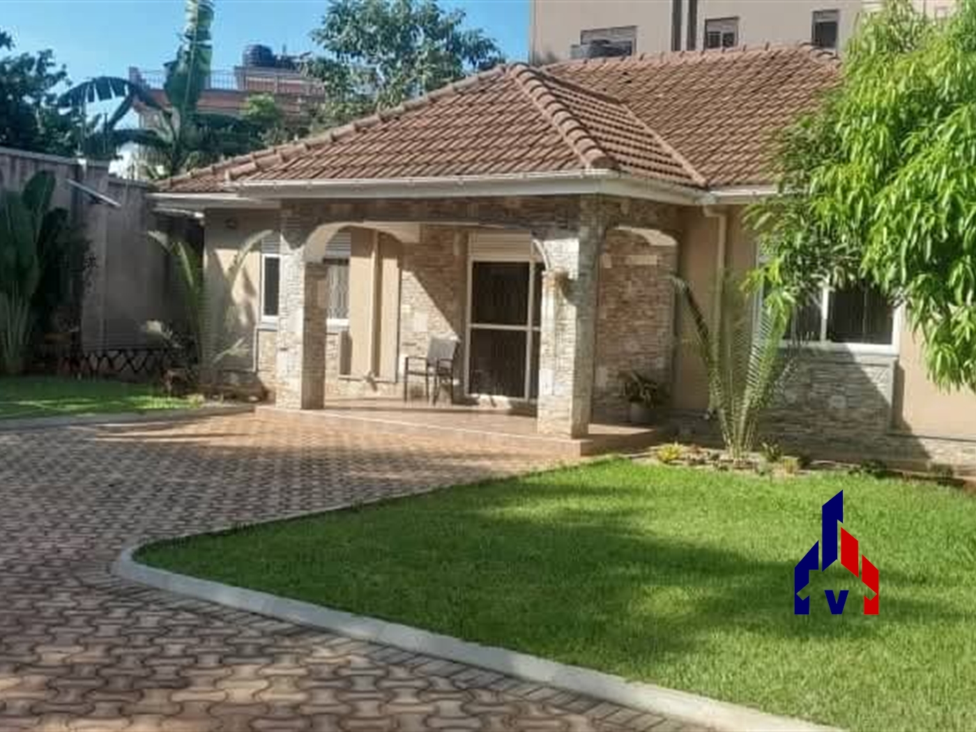 Bungalow for rent in Muyenga Kampala