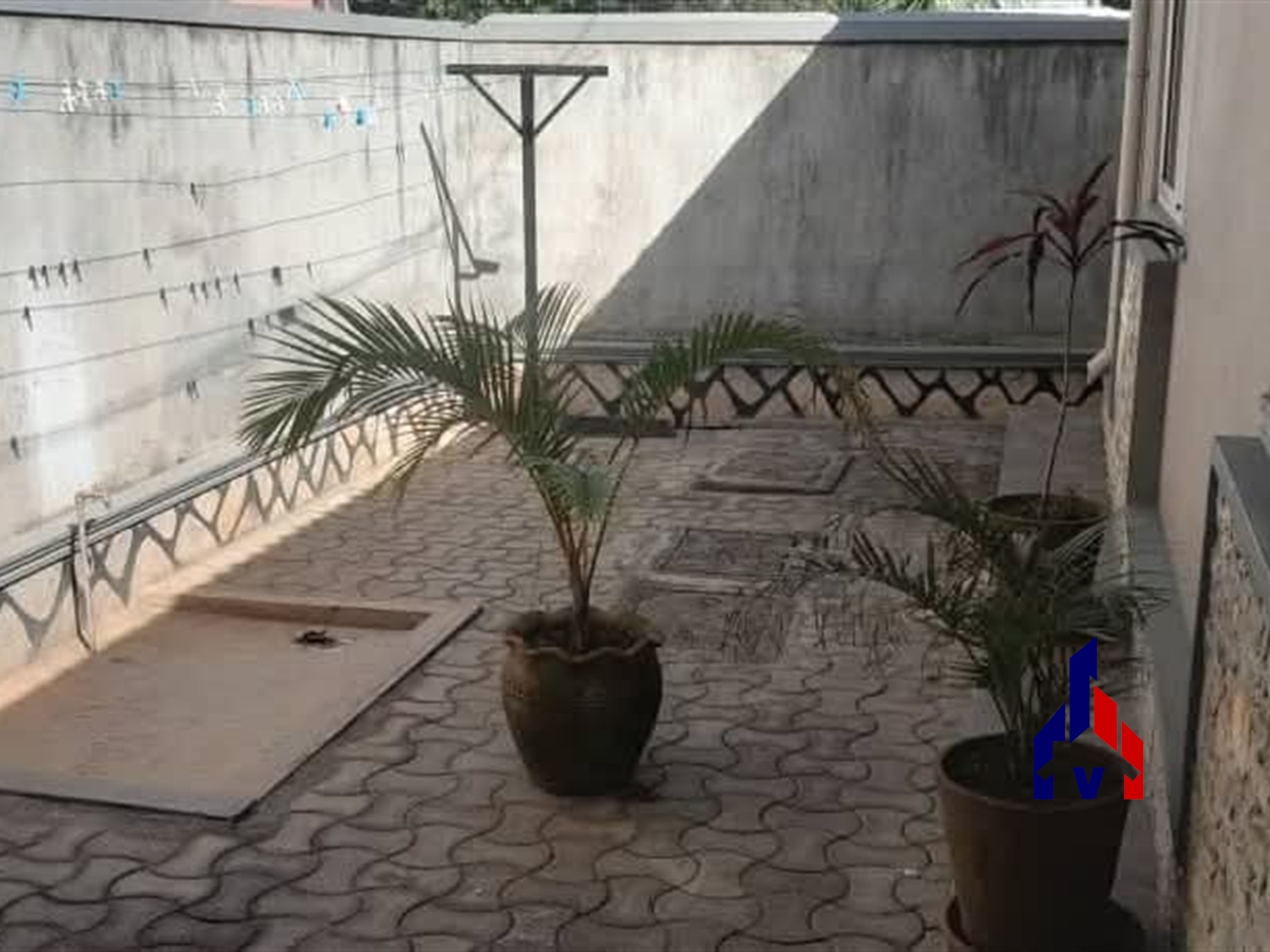 Bungalow for rent in Muyenga Kampala