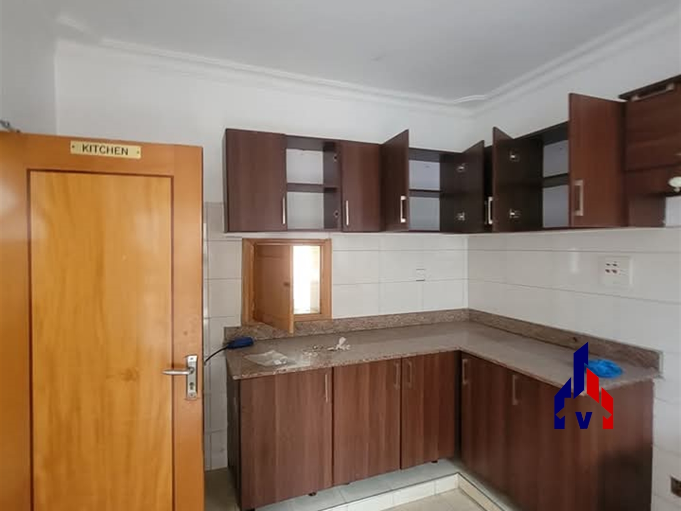 Storeyed house for rent in Bugoloobi Kampala