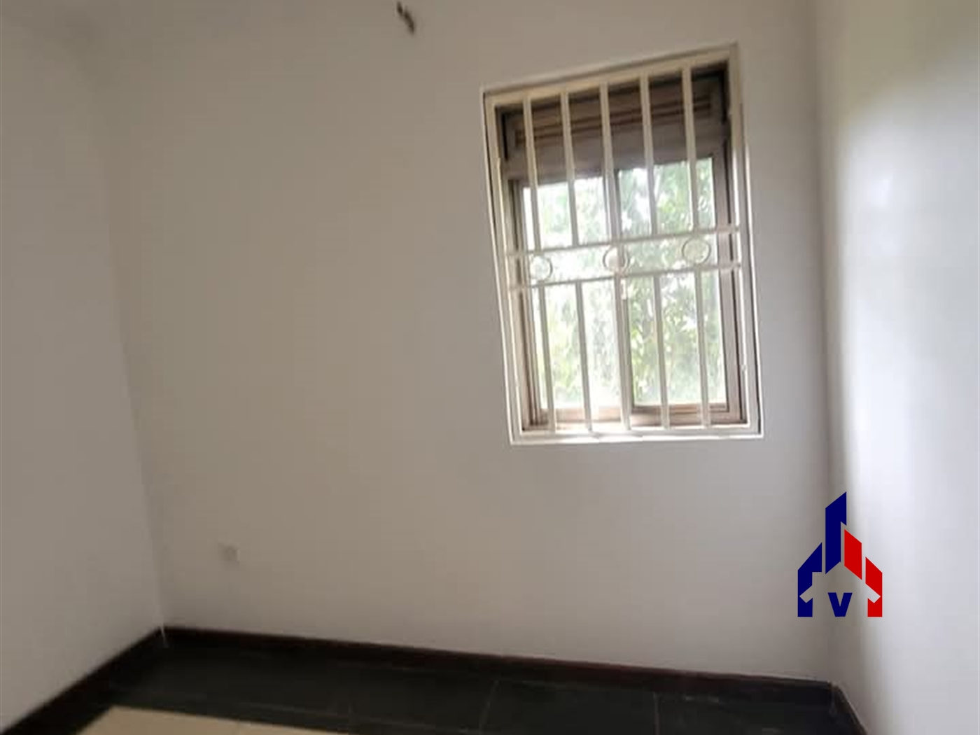 Storeyed house for rent in Bugoloobi Kampala