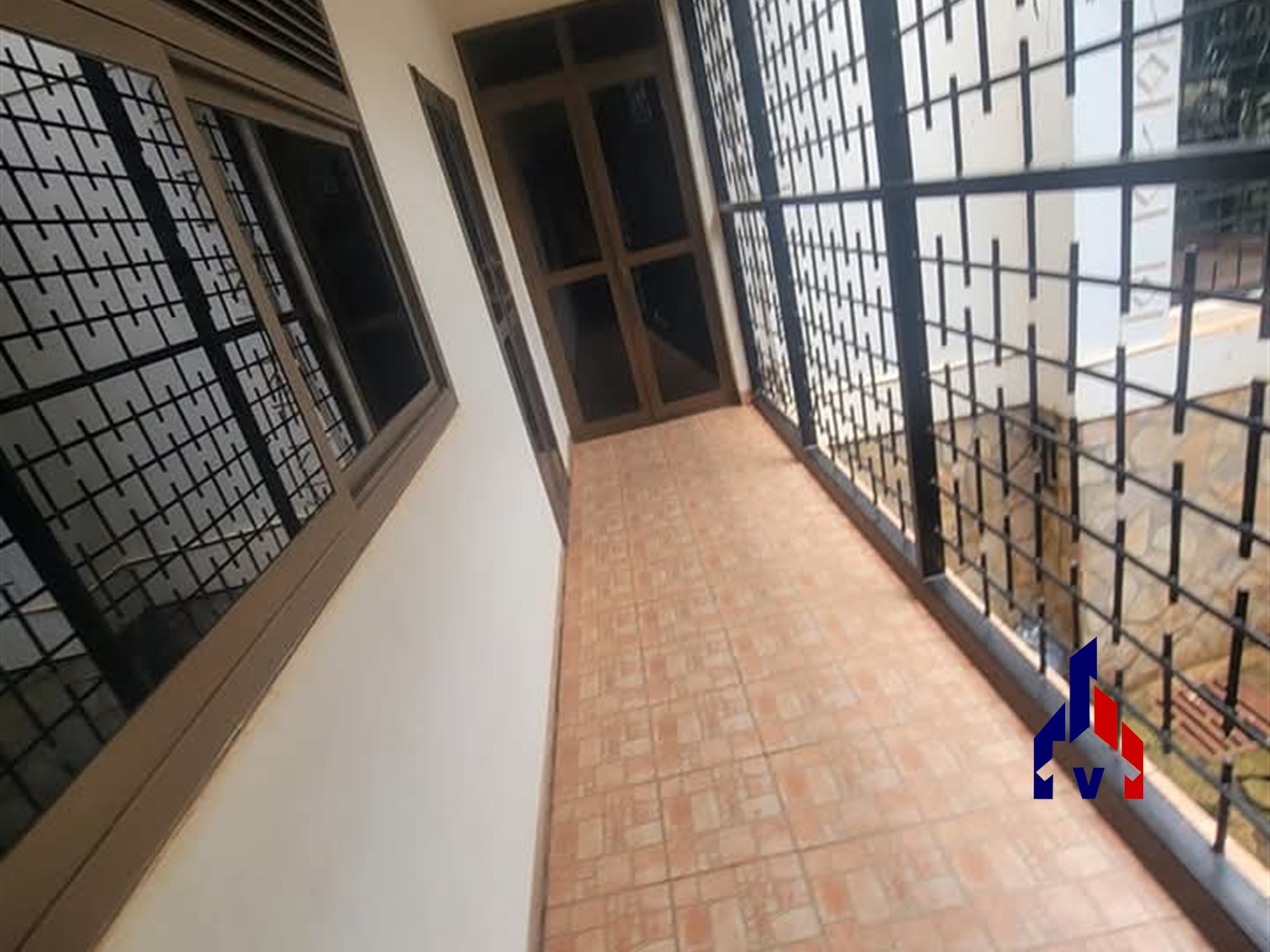 Storeyed house for sale in Makindye Kampala