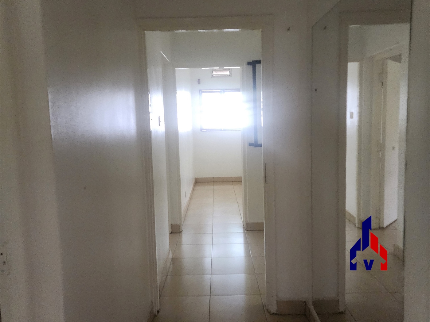 Bungalow for rent in Bugoloobi Kampala