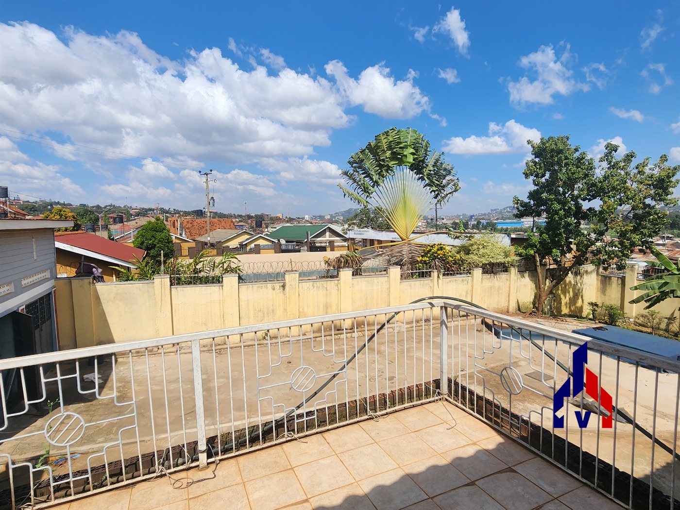 Storeyed house for rent in Namuwongo Kampala