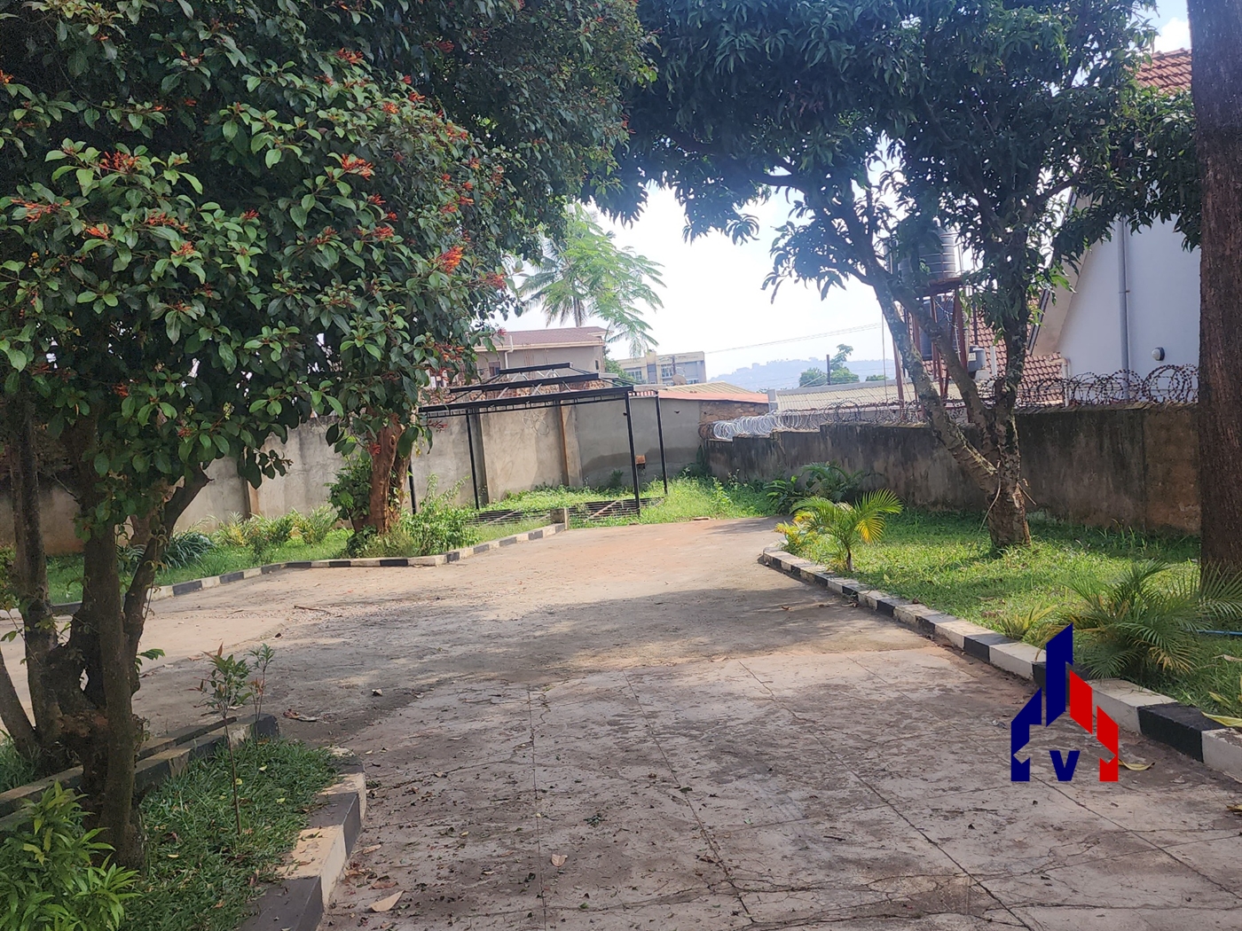 Bungalow for rent in Muyenga Kampala