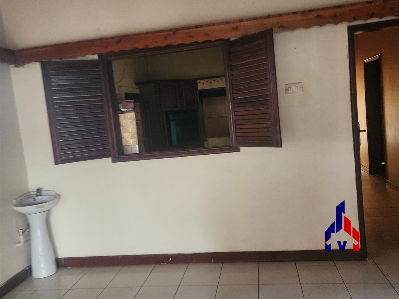 Bungalow for rent in Kansanga Kampala