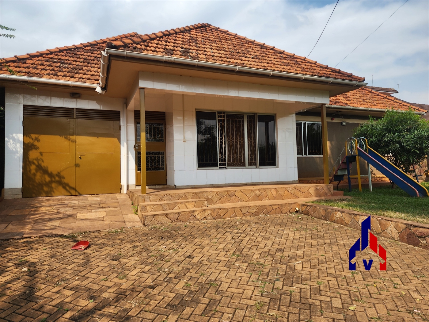 Bungalow for rent in Muyenga Kampala