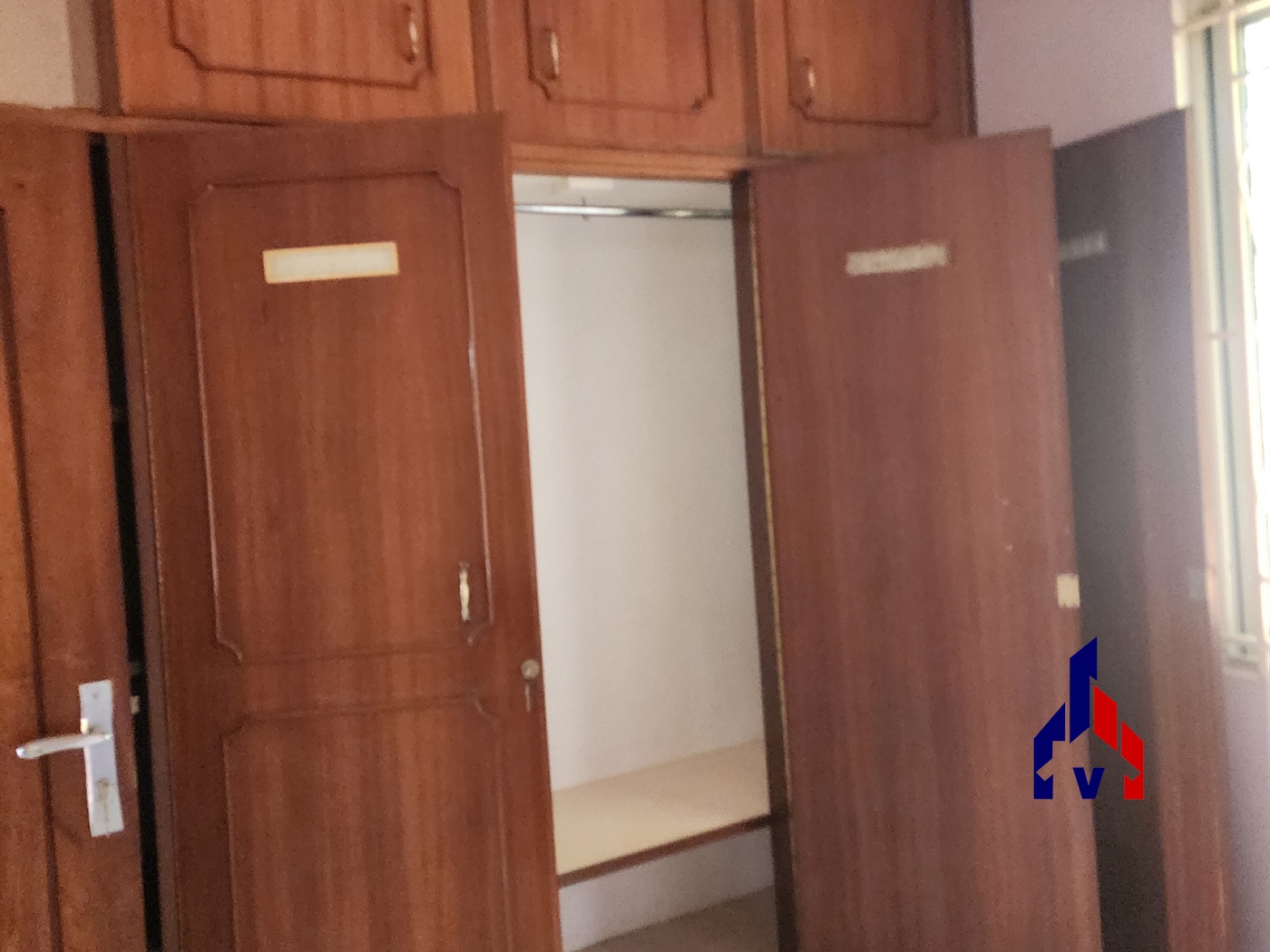 Bungalow for rent in Muyenga Kampala