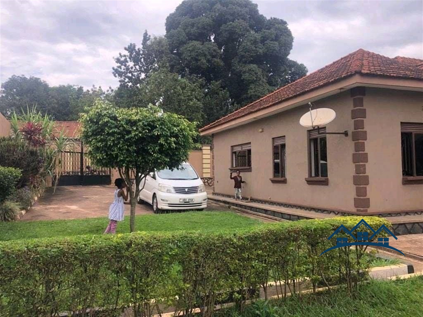 Bungalow for sale in Bukoto Kampala