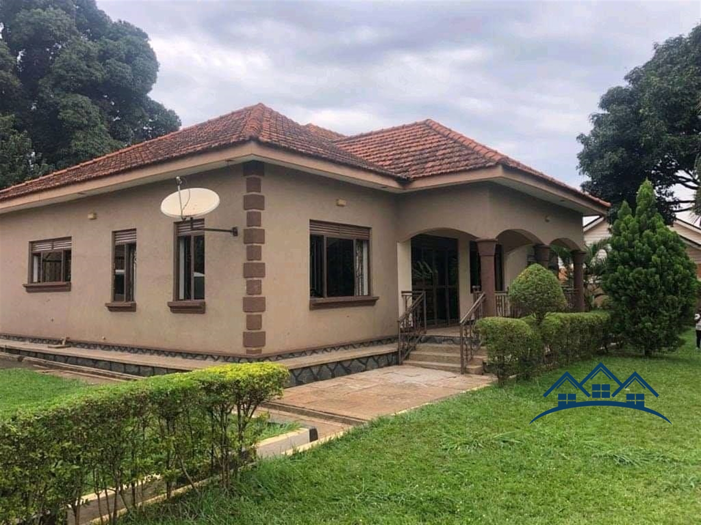 Bungalow for sale in Bukoto Kampala