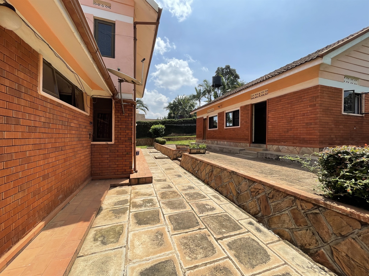 Storeyed house for rent in Naguru Kampala