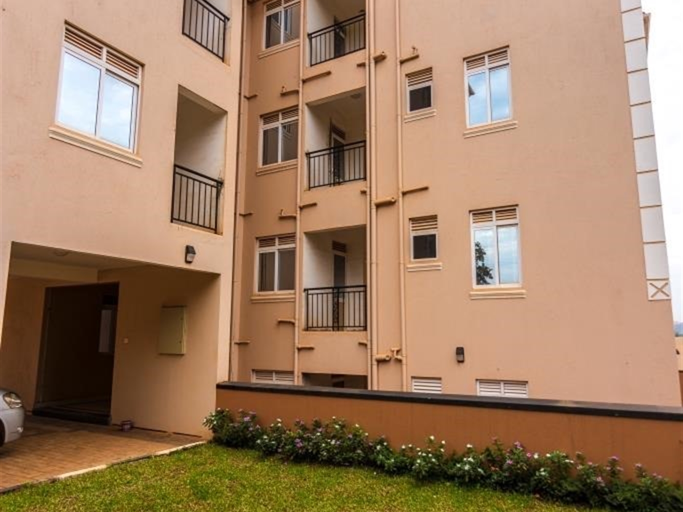 Apartment for sale in Lugalla Kampala