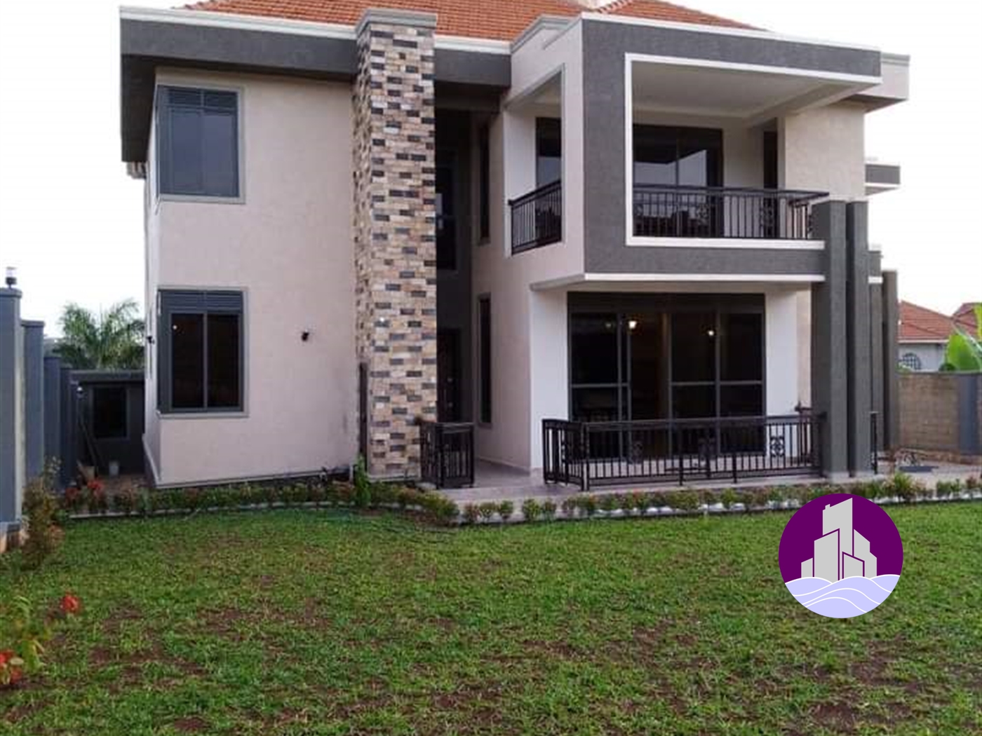 Mansion for sale in Bwebajja Wakiso