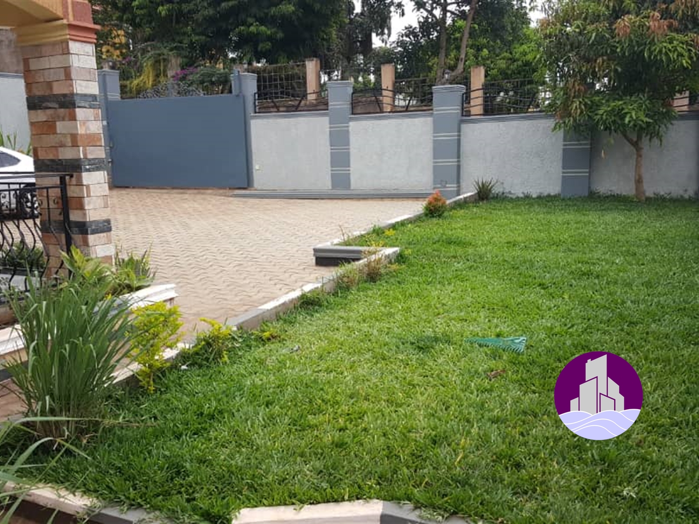 Bungalow for sale in Kitende Wakiso