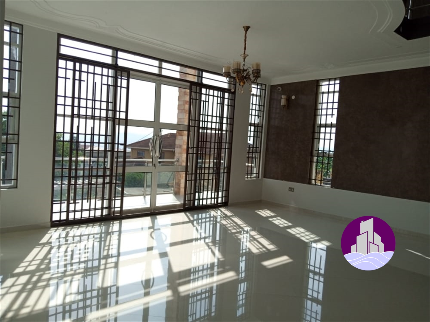 Mansion for sale in Lubowa Wakiso