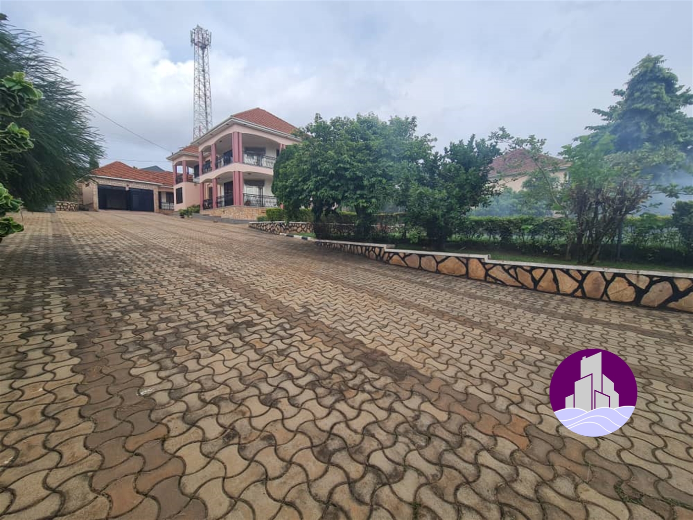 Storeyed house for sale in Lubowa Kampala