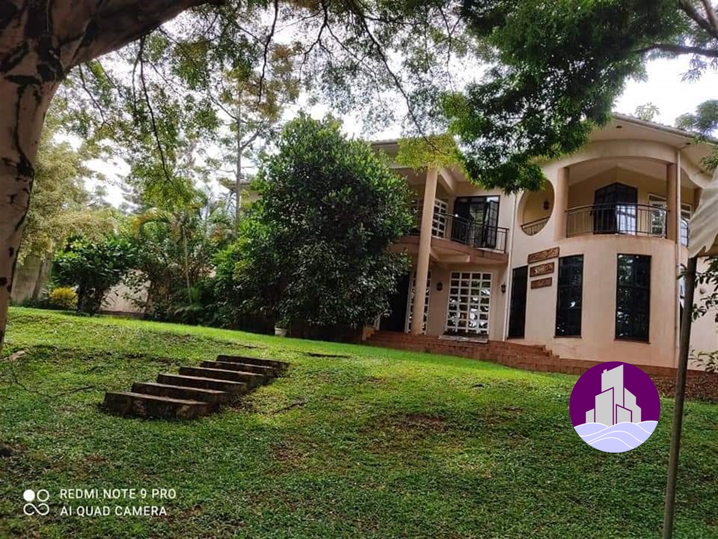 Mansion for sale in Mutungo Kampala