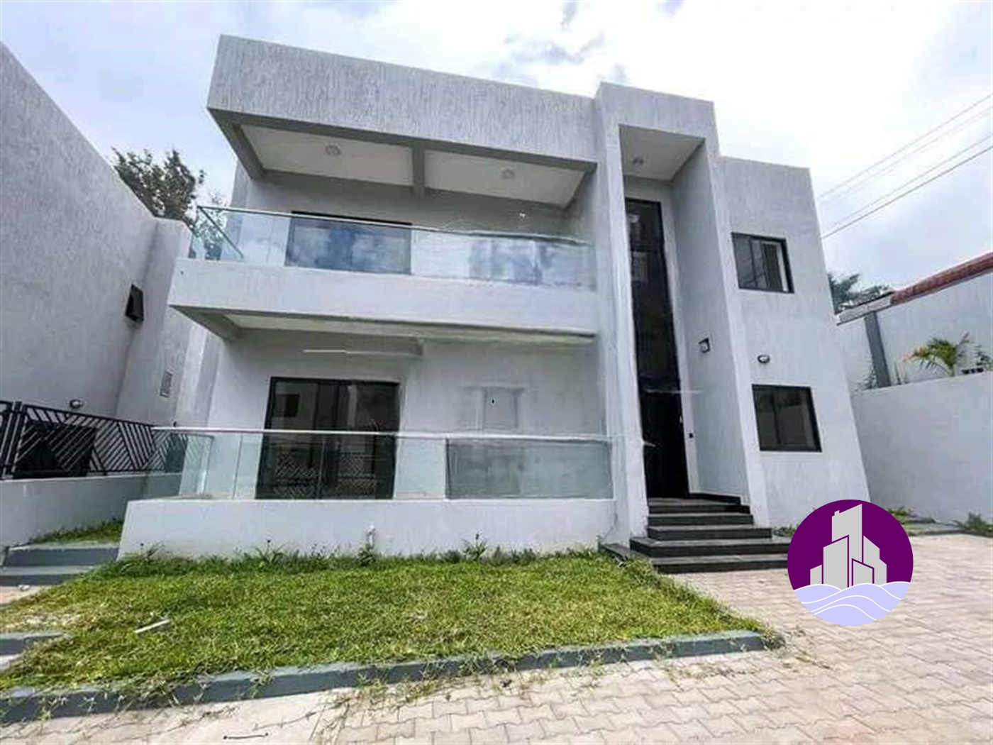 Villa for sale in Mbuya Kampala