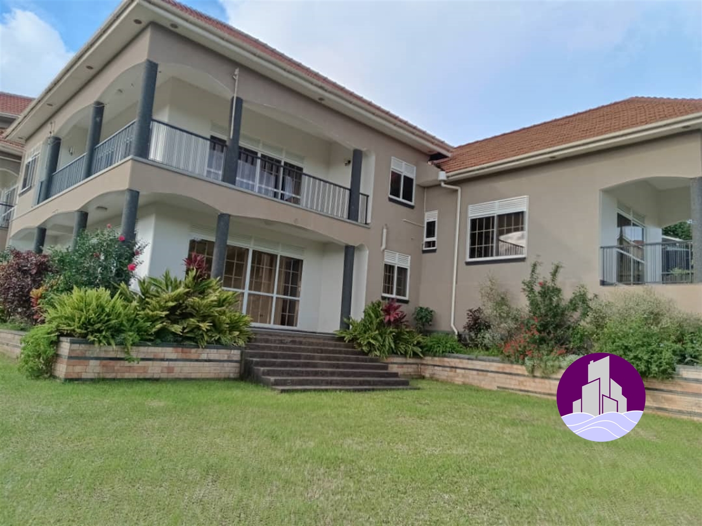 Mansion for sale in Seguku Kampala