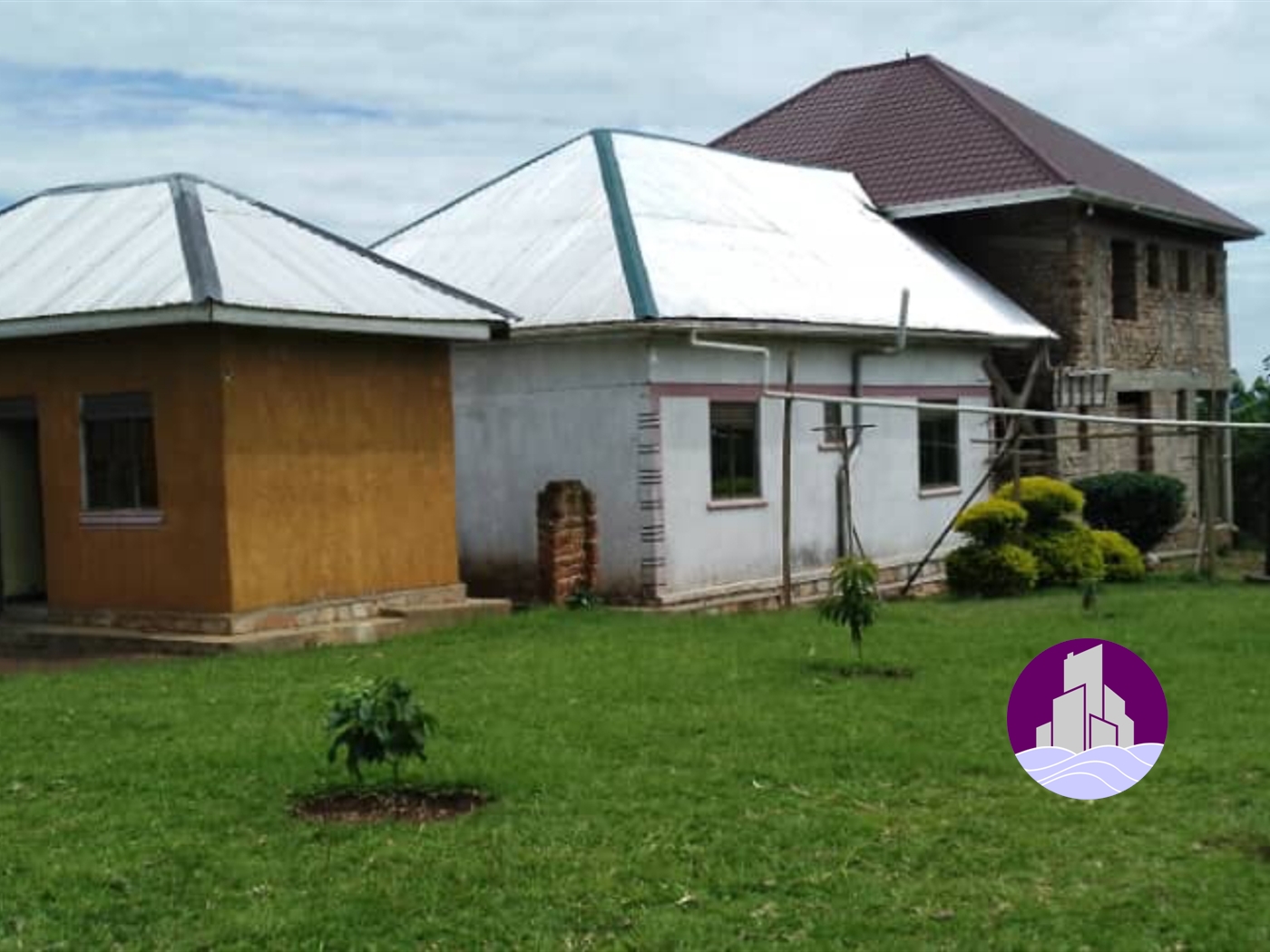 Storeyed house for sale in Kakiri Wakiso