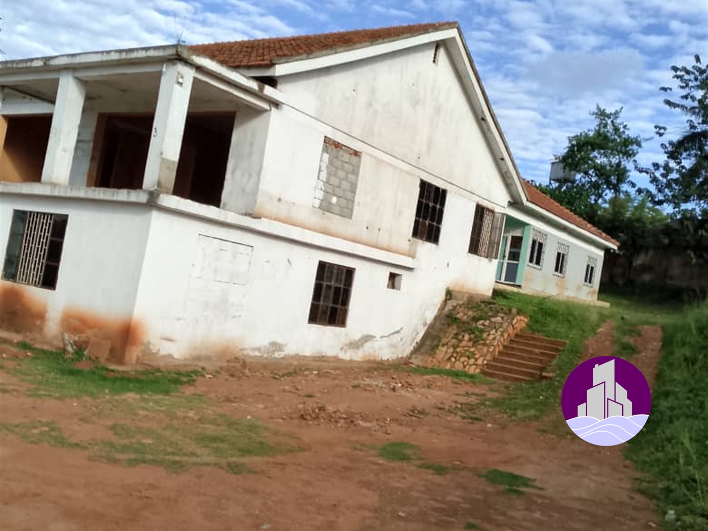 Shell House for sale in Muyenga Kampala