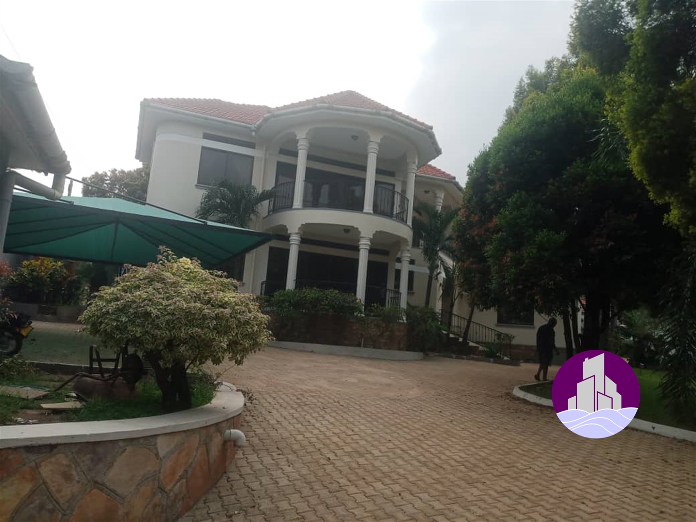 Mansion for rent in Bunamwaaya Kampala