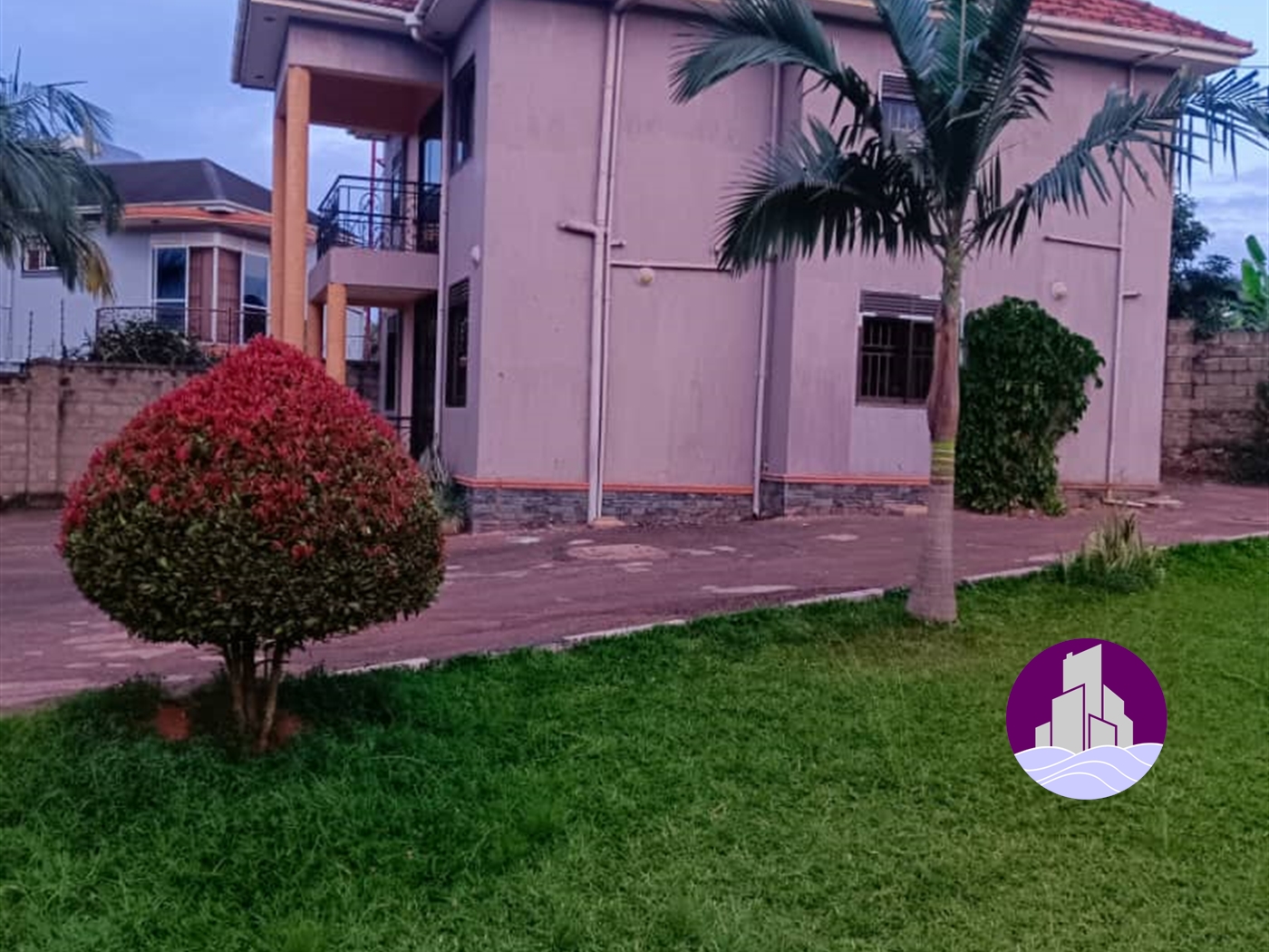 Storeyed house for sale in Kajjansi Wakiso