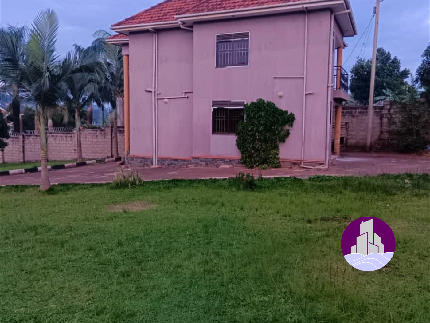 Storeyed house for sale in Kajjansi Wakiso