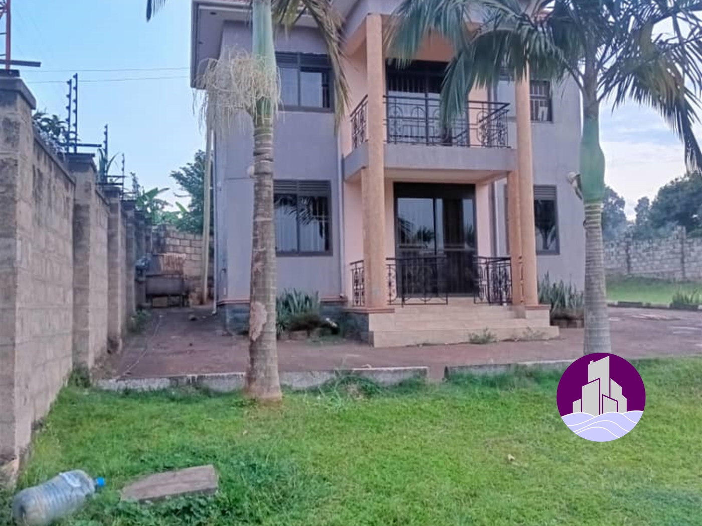 Storeyed house for sale in Kajjansi Wakiso