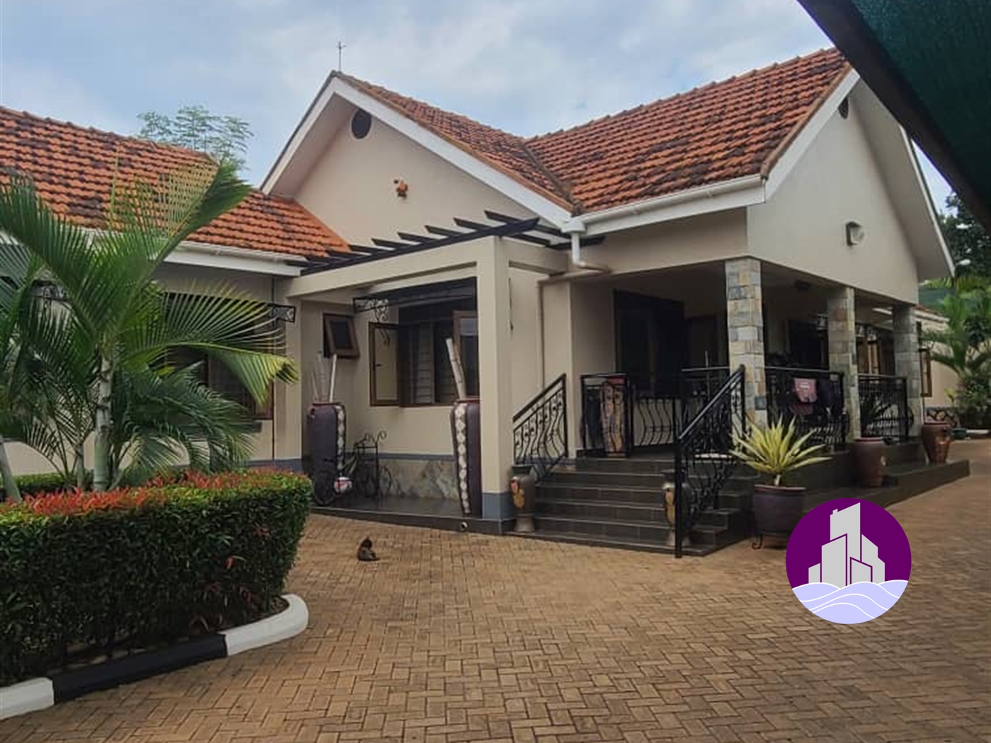 Bungalow for sale in Mutungo Kampala