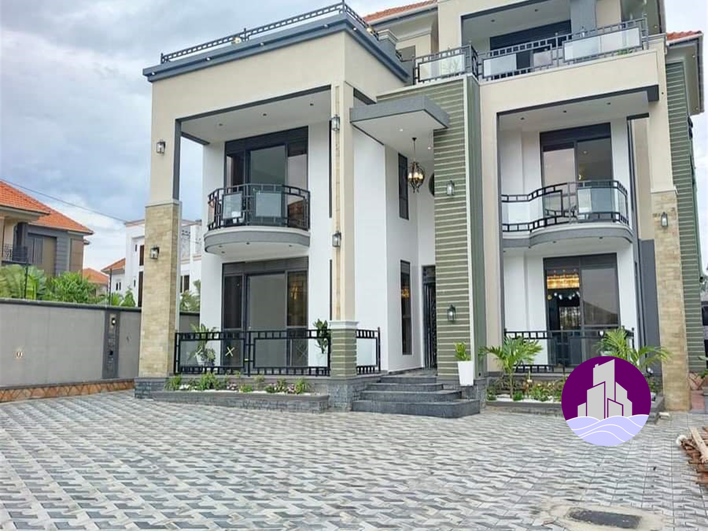 Mansion for sale in Kisaasi Kampala