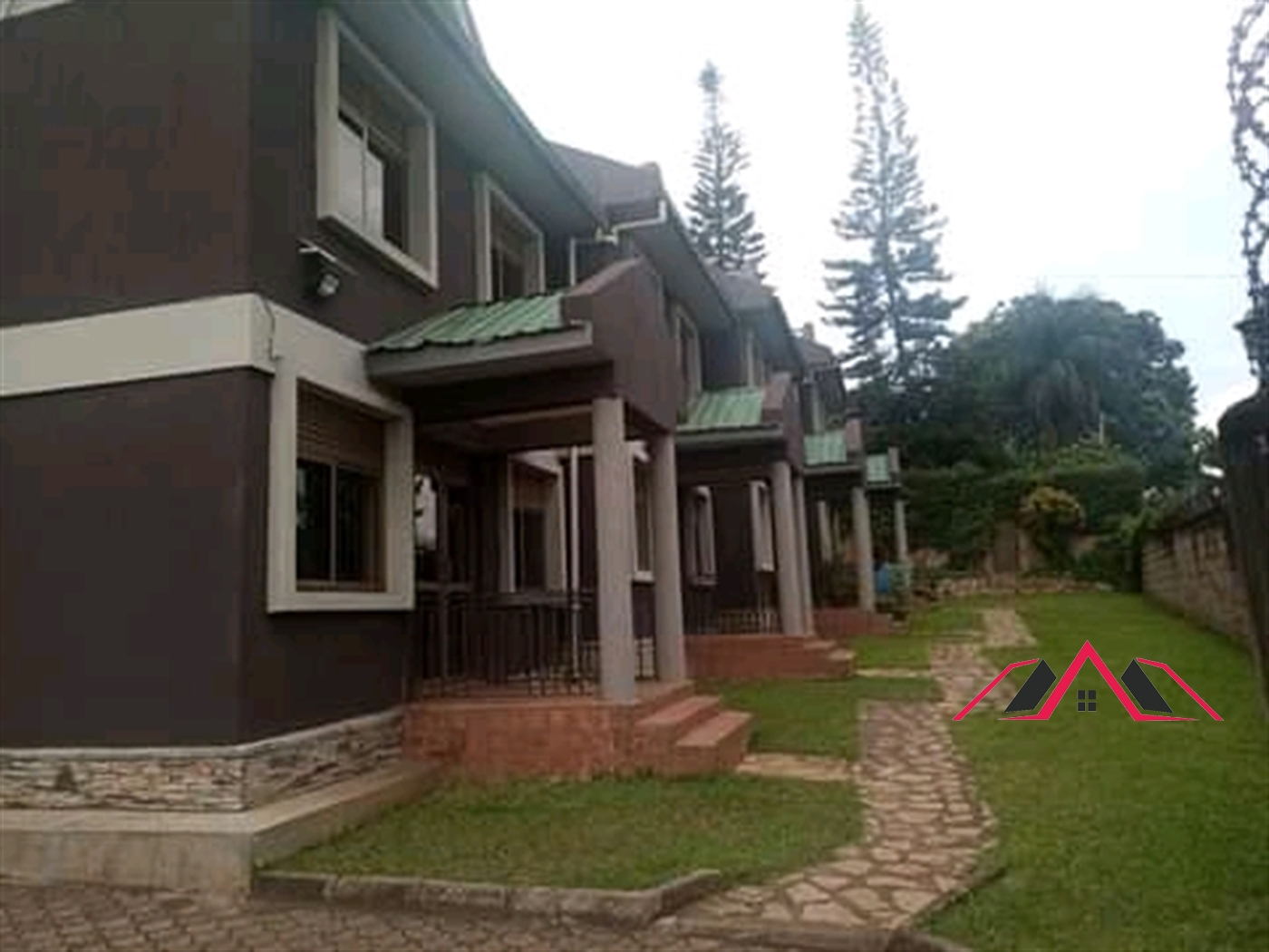 Storeyed house for rent in Mbuya Kampala