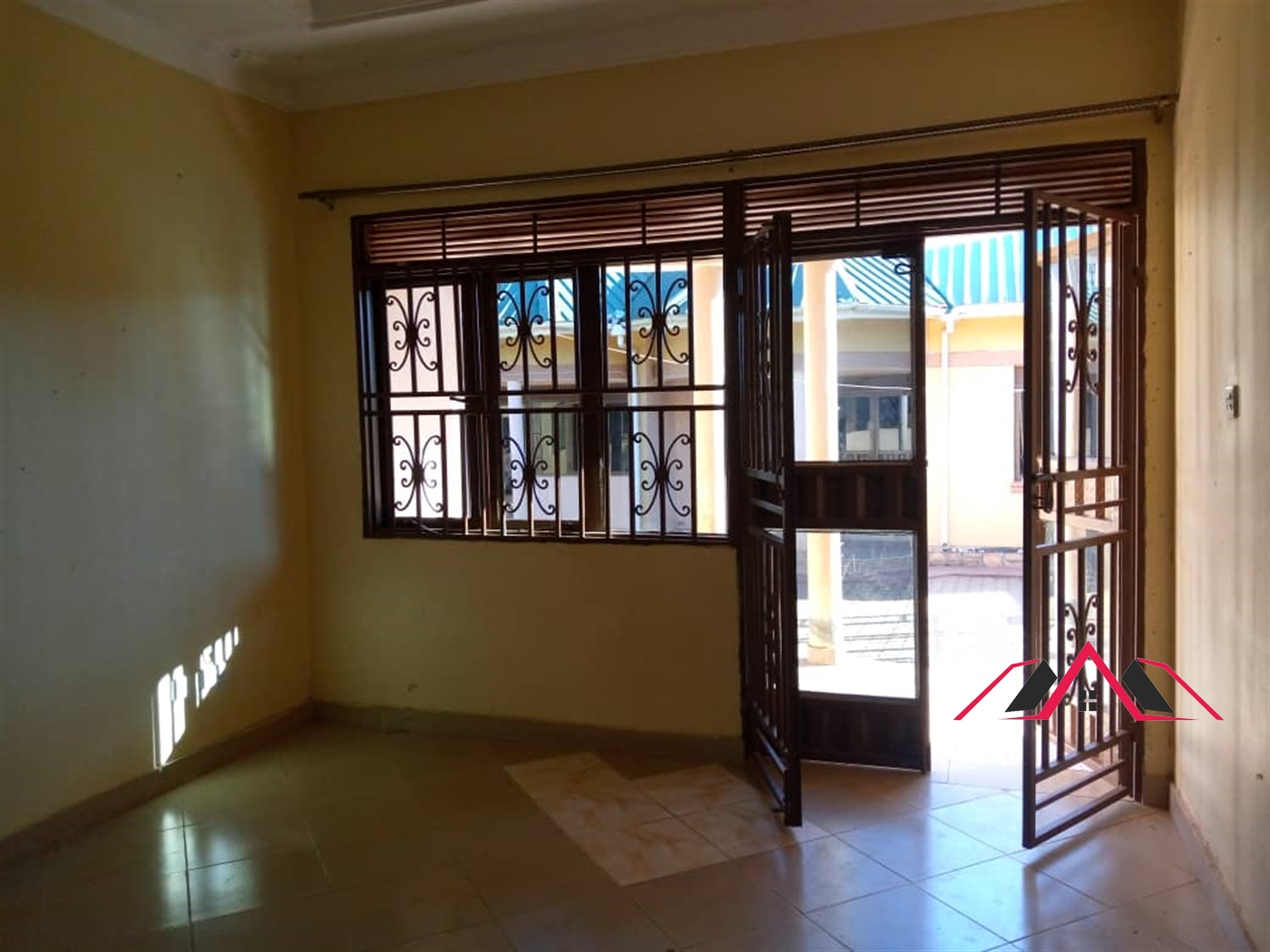 Semi Detached for rent in Bweyogerere Wakiso