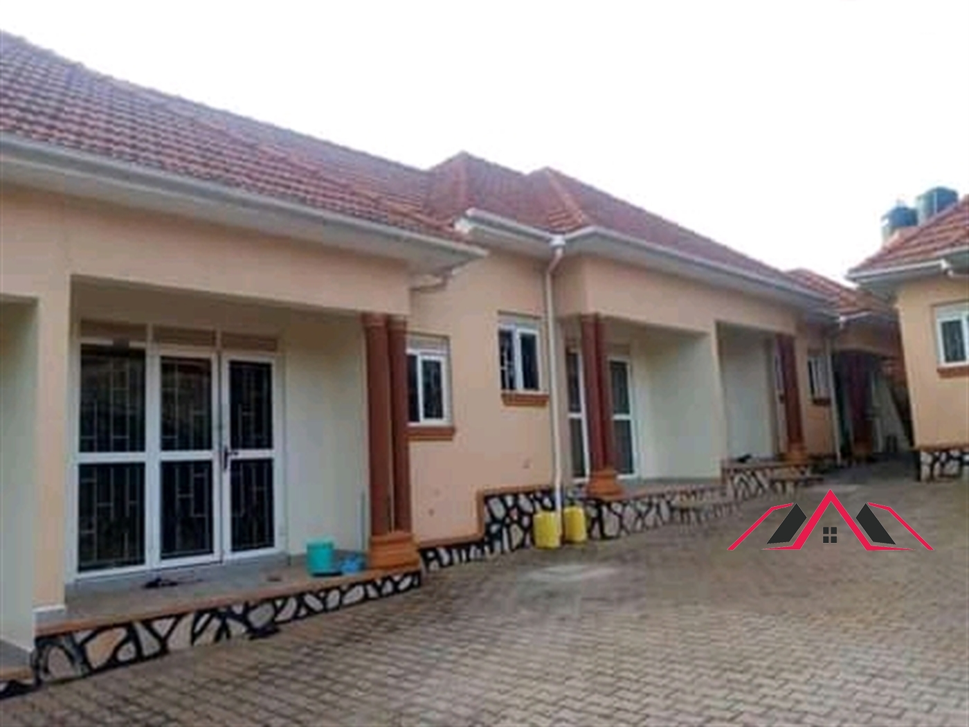 Semi Detached for rent in Kisaasi Kampala