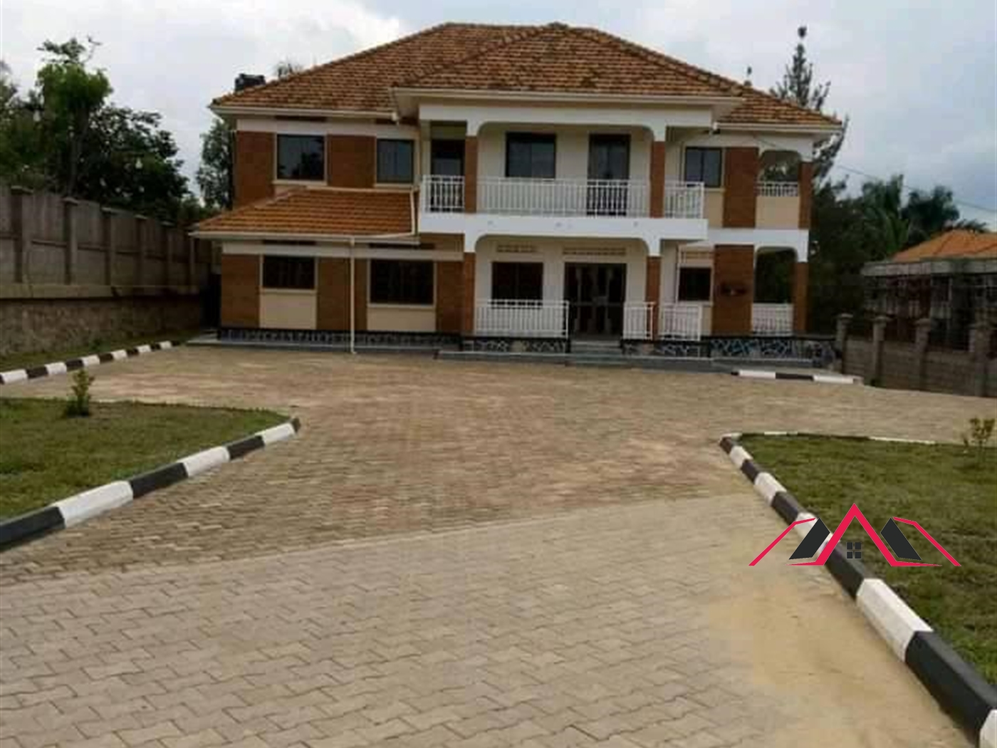 Storeyed house for rent in Ntinda Kampala