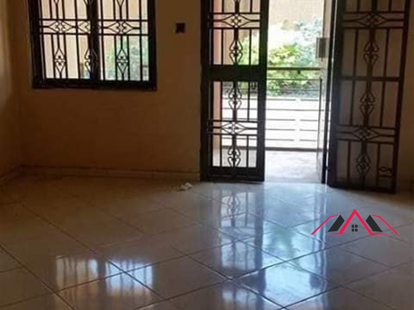 Semi Detached for rent in Kisaasi Kampala