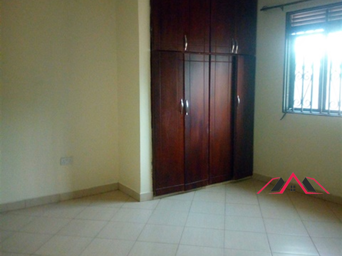 Semi Detached for rent in Kisaasi Kampala