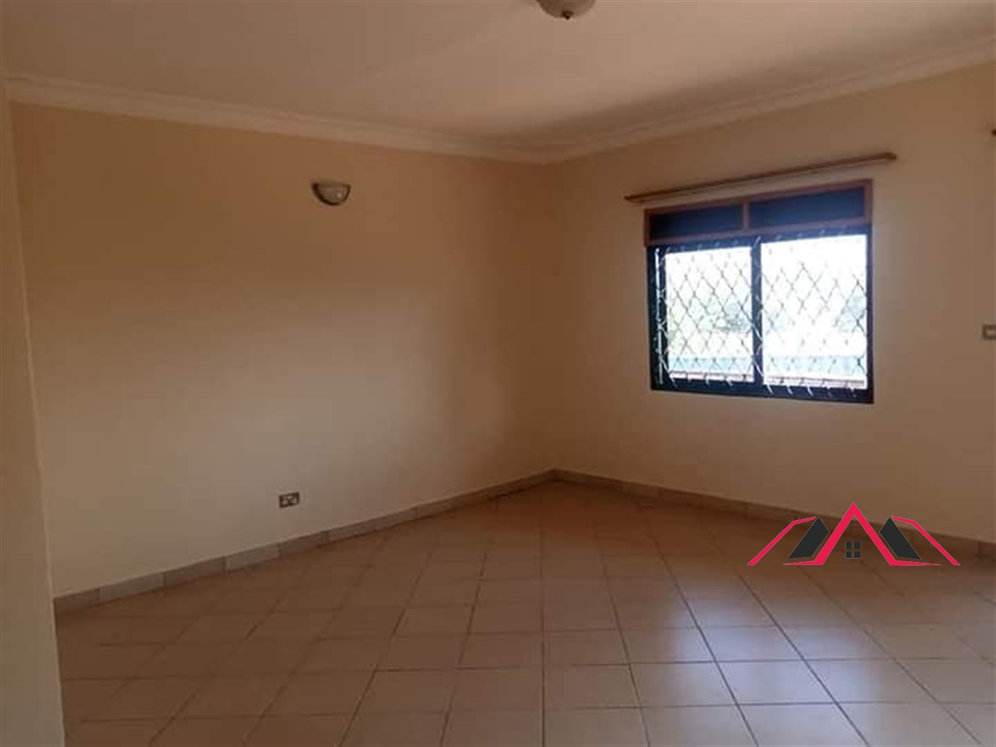 Semi Detached for rent in Naalya Kampala