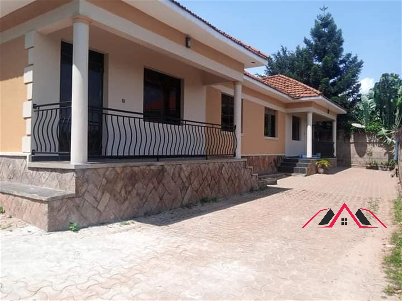 Semi Detached for rent in Naalya Kampala