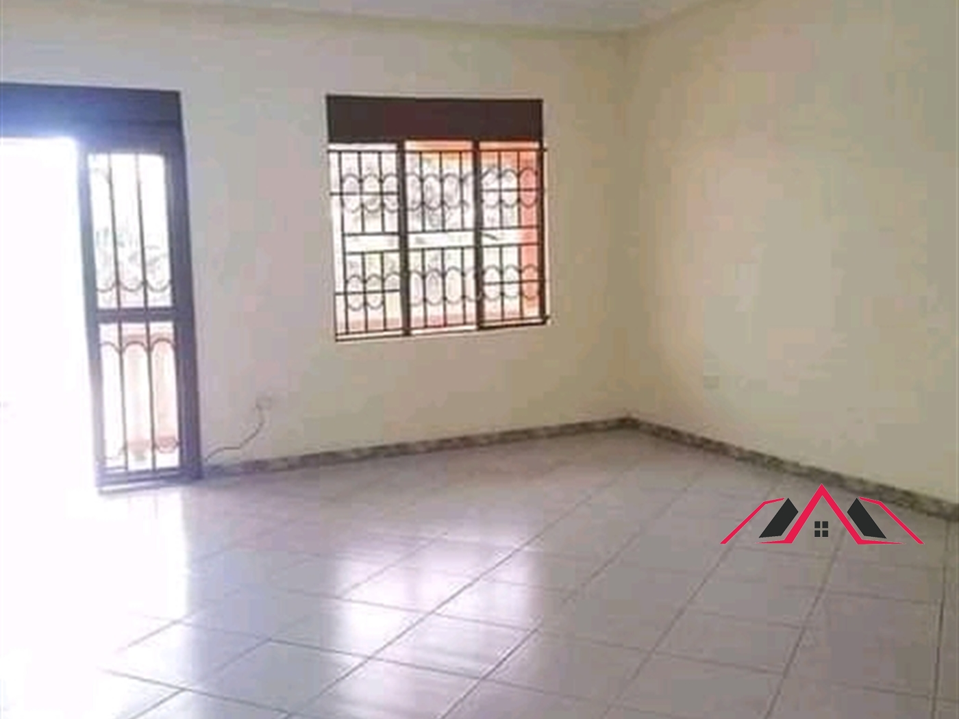 Semi Detached for rent in Kisaasi Kampala