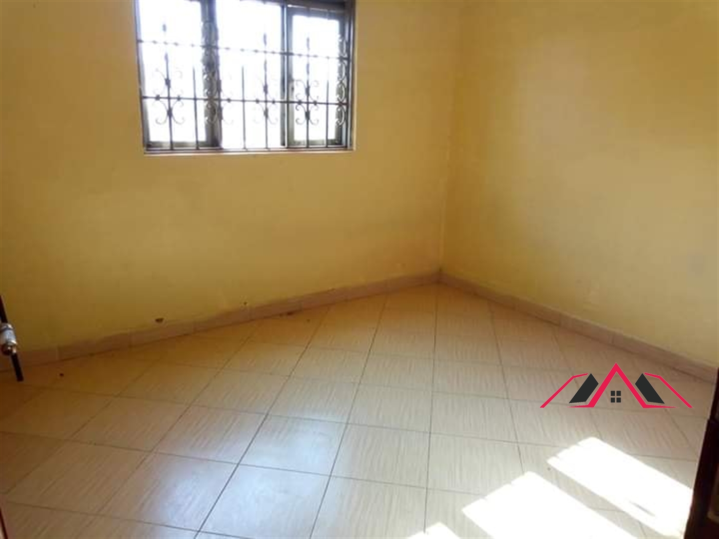 Semi Detached for rent in Najjera Kampala