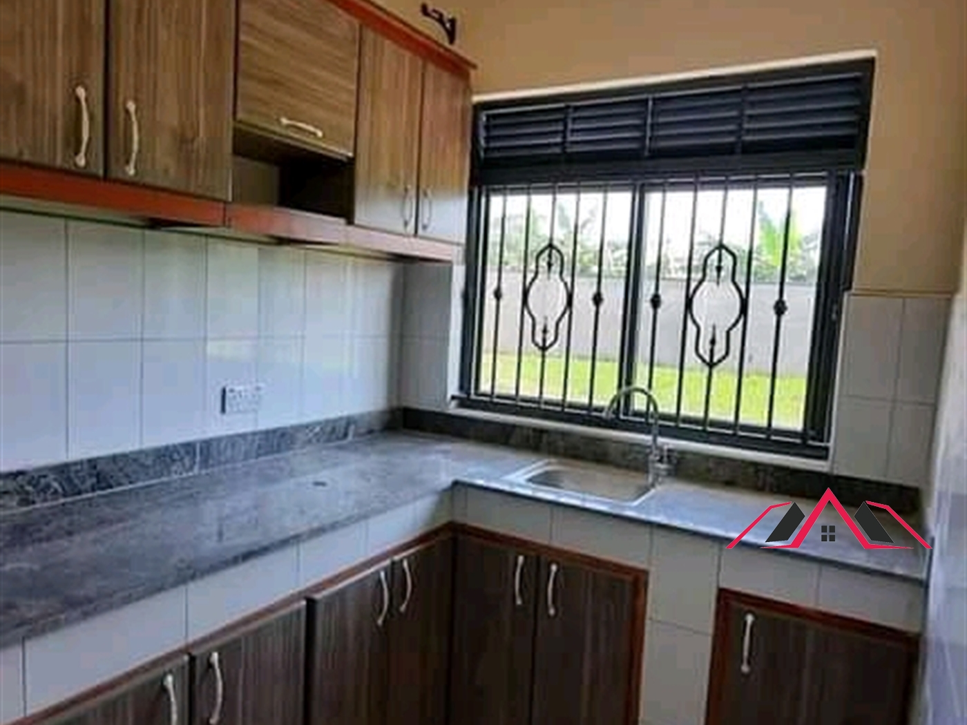 Semi Detached for rent in Kisaasi Kampala