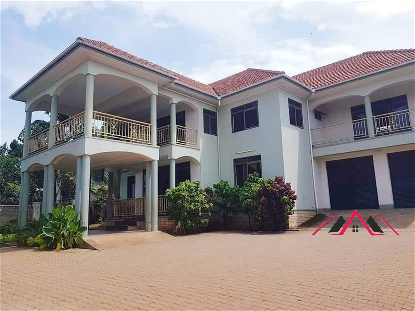 Bungalow for sale in Muyenga Kampala