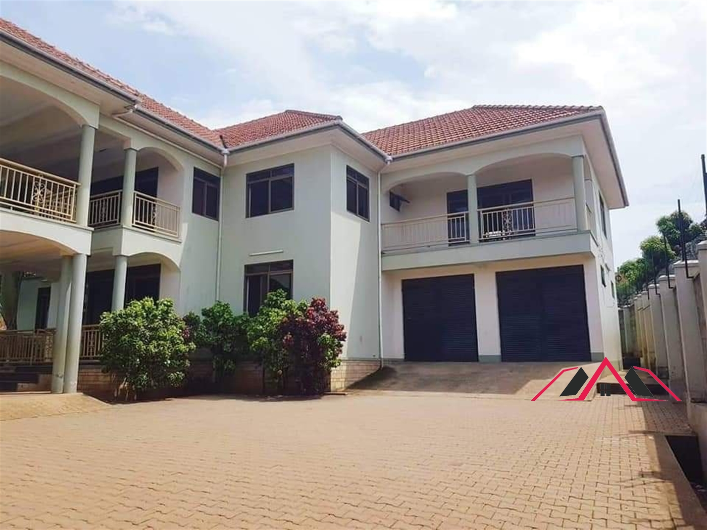 Bungalow for sale in Muyenga Kampala