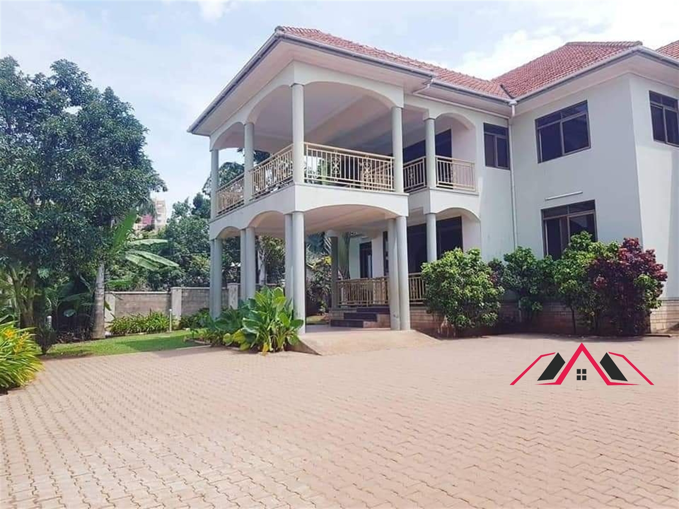 Bungalow for sale in Muyenga Kampala