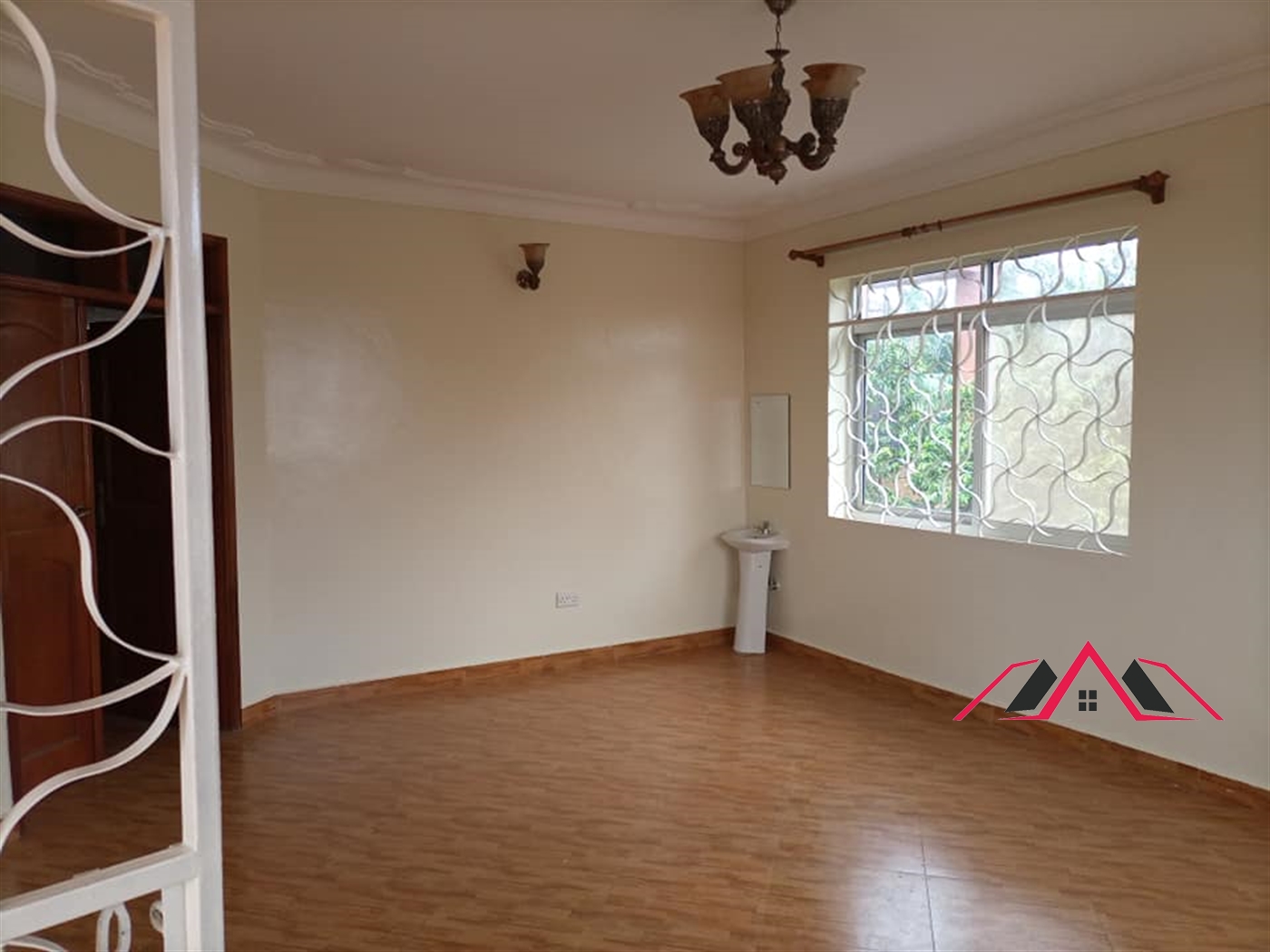 Apartment for rent in Kisaasi Kampala