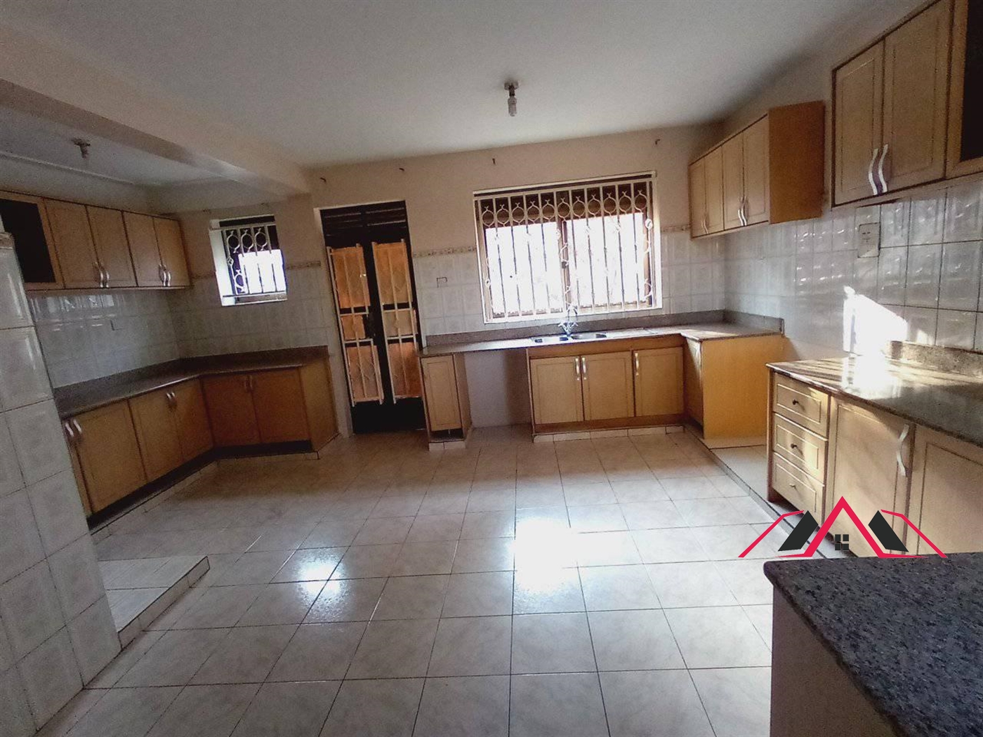 Mansion for sale in Kisaasi Kampala