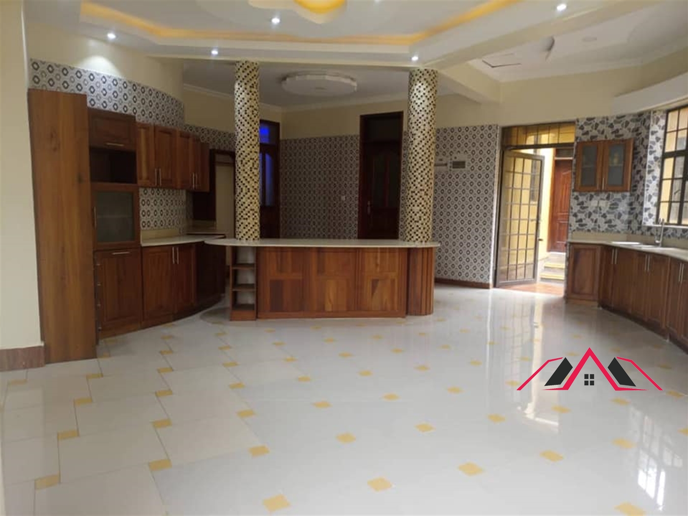 Bungalow for rent in Mutungo Kampala